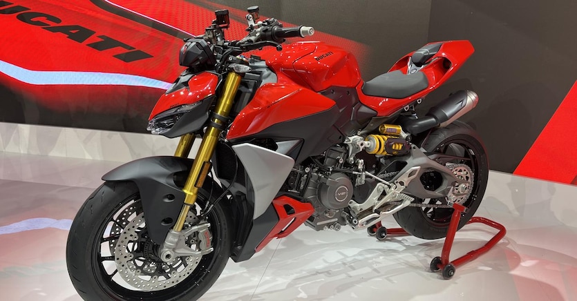 Motor ducati streetfighter top